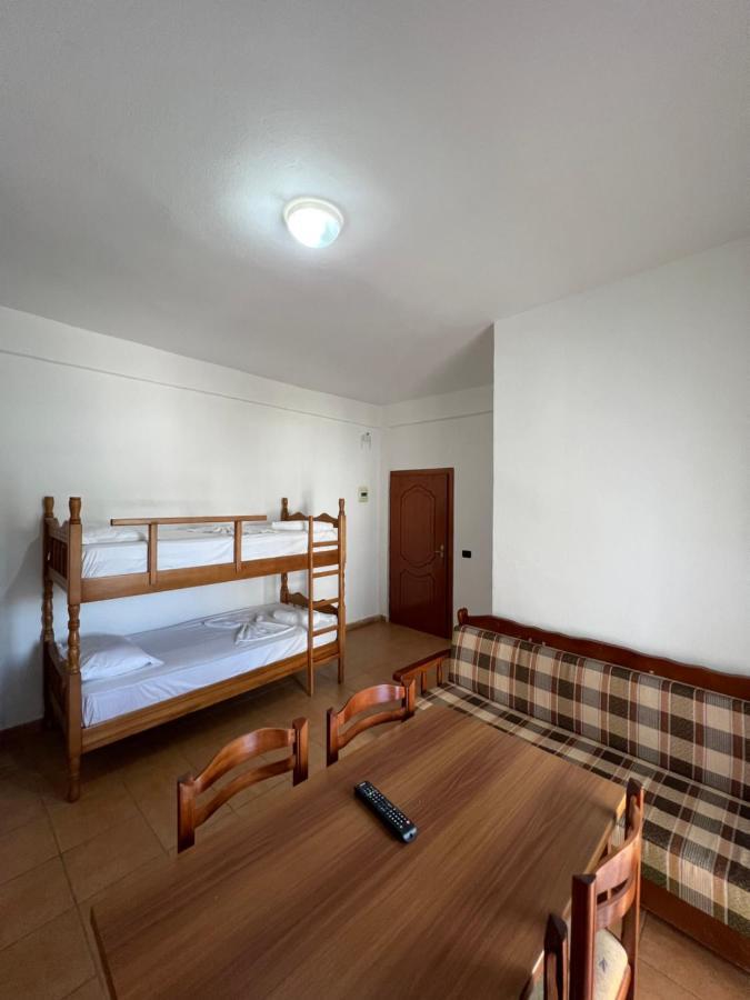 Hotel Athina Velipoje Exterior photo
